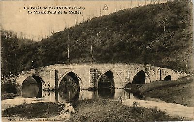 Le vieux pont de la Vallée à Mervent