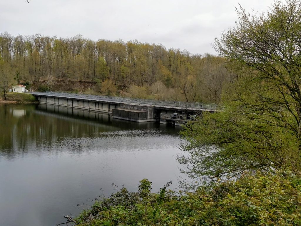 Retenue d'eau barrage de Vouvant Mervent