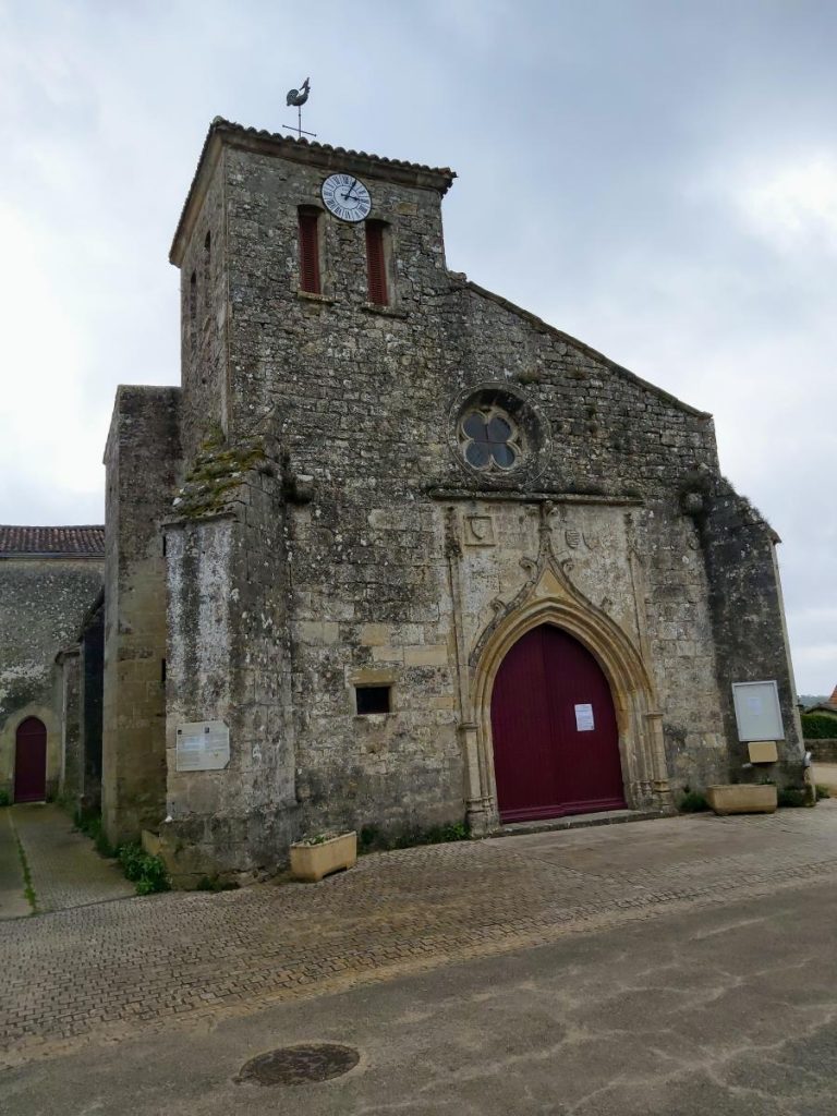 Eglise Saint Médard à Mervent en Vendée