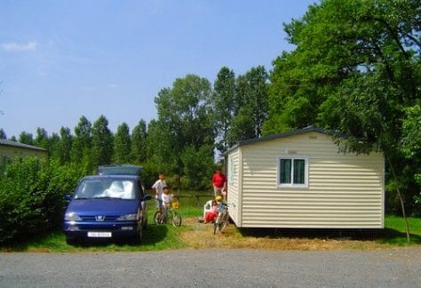 Camping Les Amis de la Forêt à Mervent